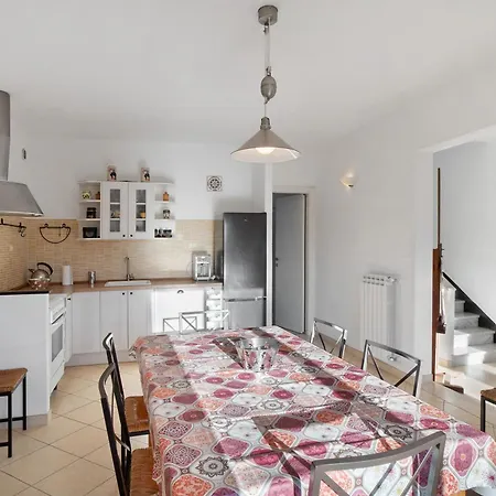 Ca' Del Sole Vakantiehuis Civezza